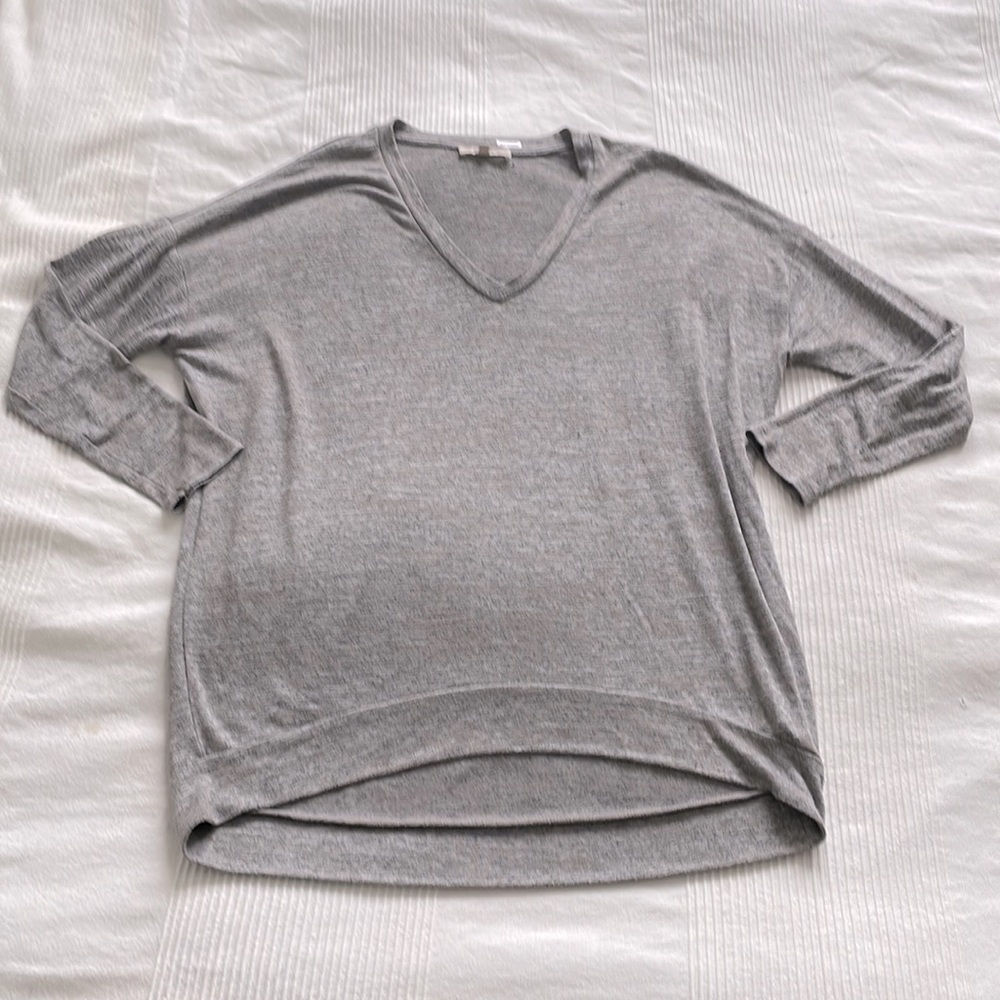 Joan Vass Gray Slouchy Oversized V-Neck Lightweight Sweater Size Medium